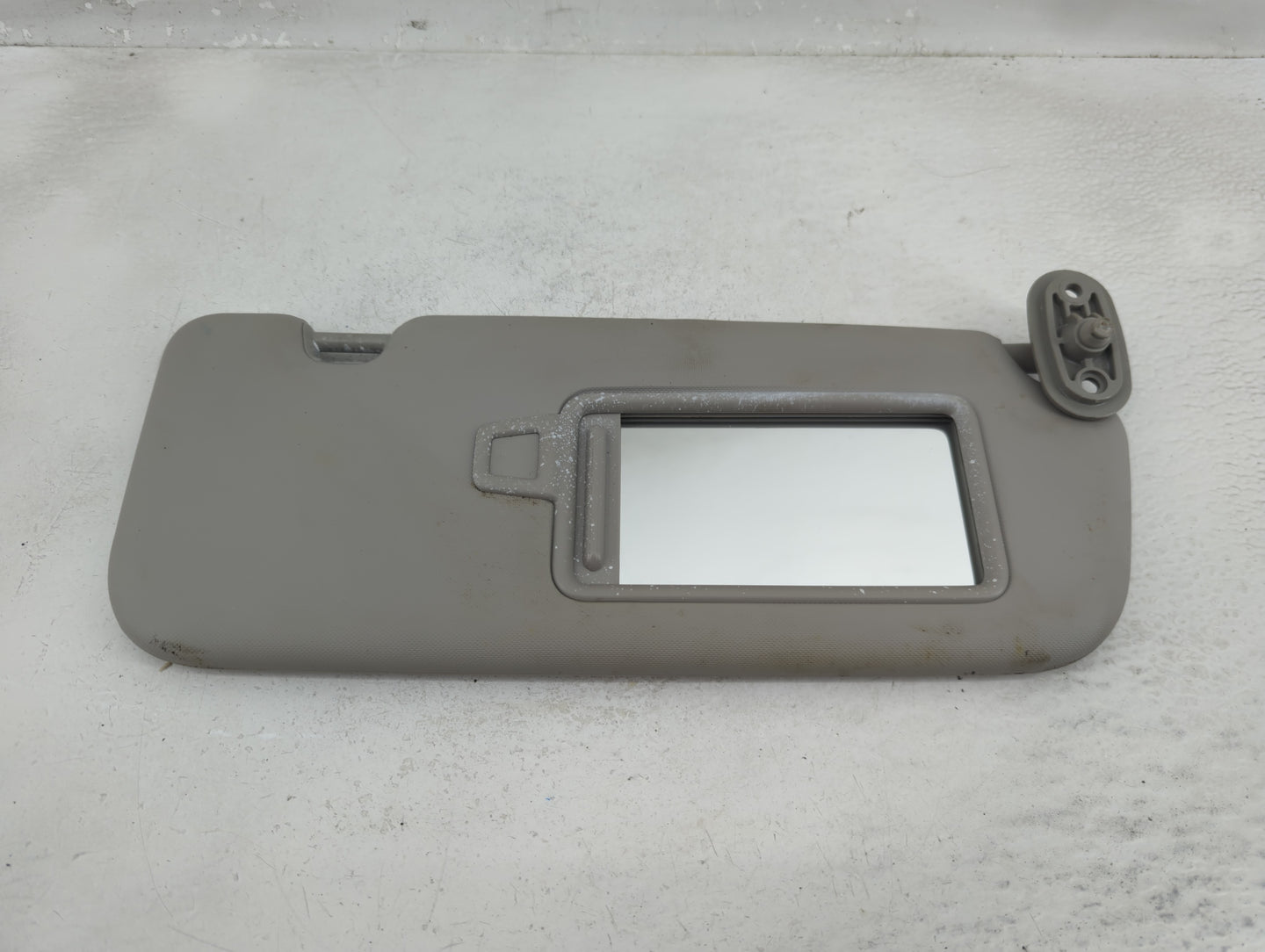 2017-2018 Kia Forte Sun Visor Shade Replacement Passenger Right Mirror Fits Fits 2017 2018 OEM Used Auto Parts - Oemusedauto