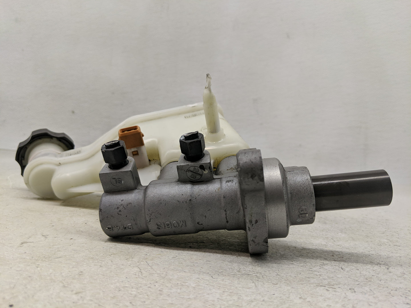 2014-2018 Kia Forte Brake Master Cylinder - Oemusedautoparts1.com