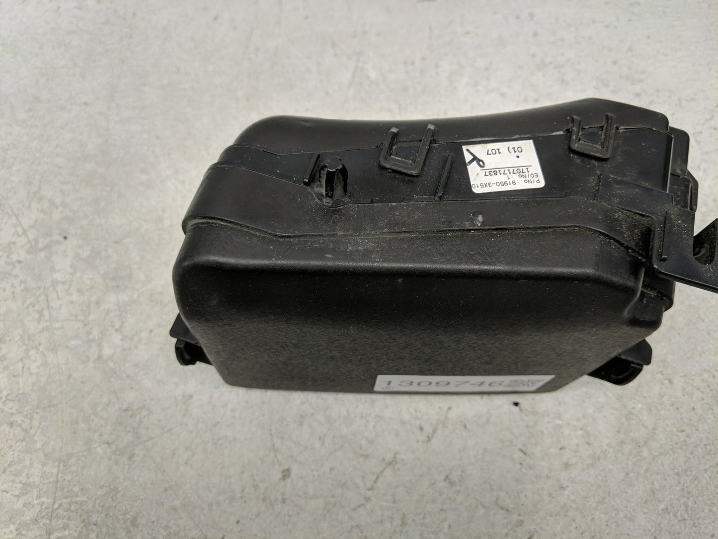 2017-2018 Kia Forte Fusebox Fuse Box Panel Relay Module P/N:91950-A7760 Fits Fits 2017 2018 OEM Used Auto Parts - Oemusedaut