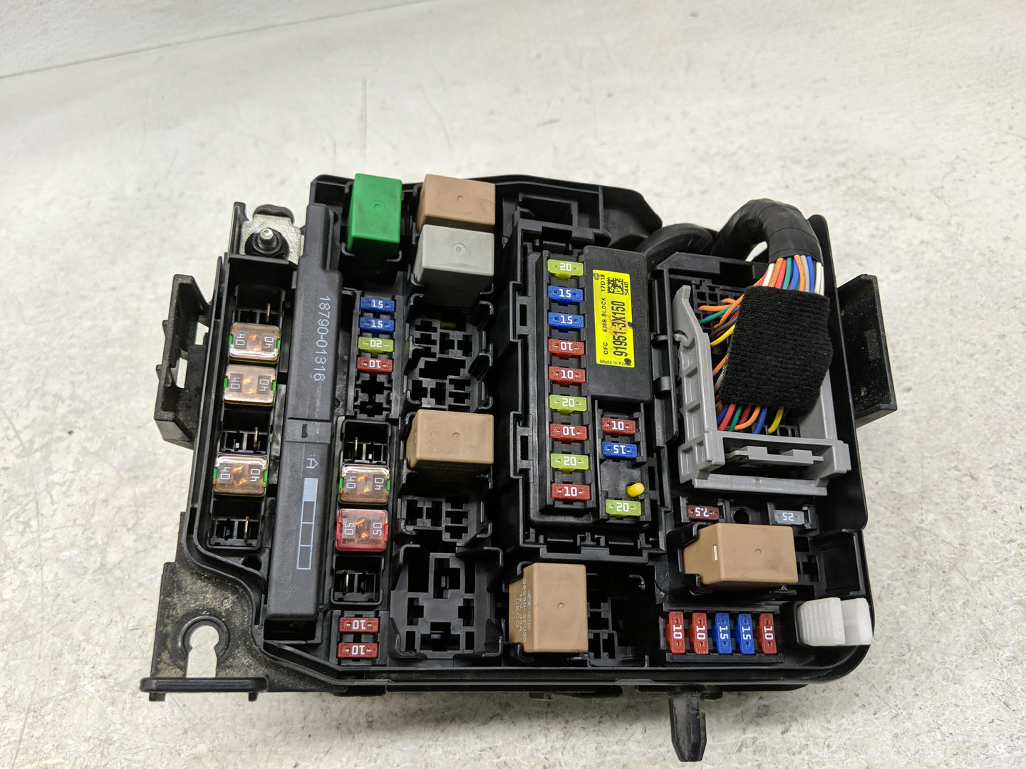 2017-2018 Kia Forte Fusebox Fuse Box Panel Relay Module P/N:91950-A7760 Fits Fits 2017 2018 OEM Used Auto Parts - Oemusedaut