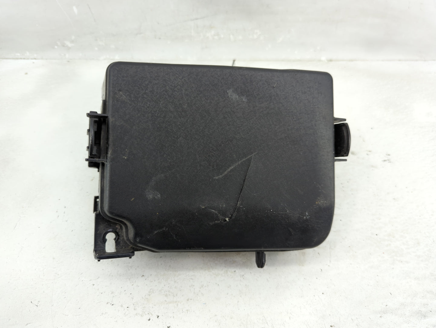 2017-2018 Kia Forte Fusebox Fuse Box Panel Relay Module P/N:91950-3X510 Fits Fits 2017 2018 OEM Used Auto Parts - Oemusedaut