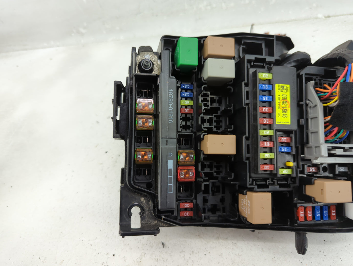 2017-2018 Kia Forte Fusebox Fuse Box Panel Relay Module P/N:91950-3X510 Fits Fits 2017 2018 OEM Used Auto Parts - Oemusedaut