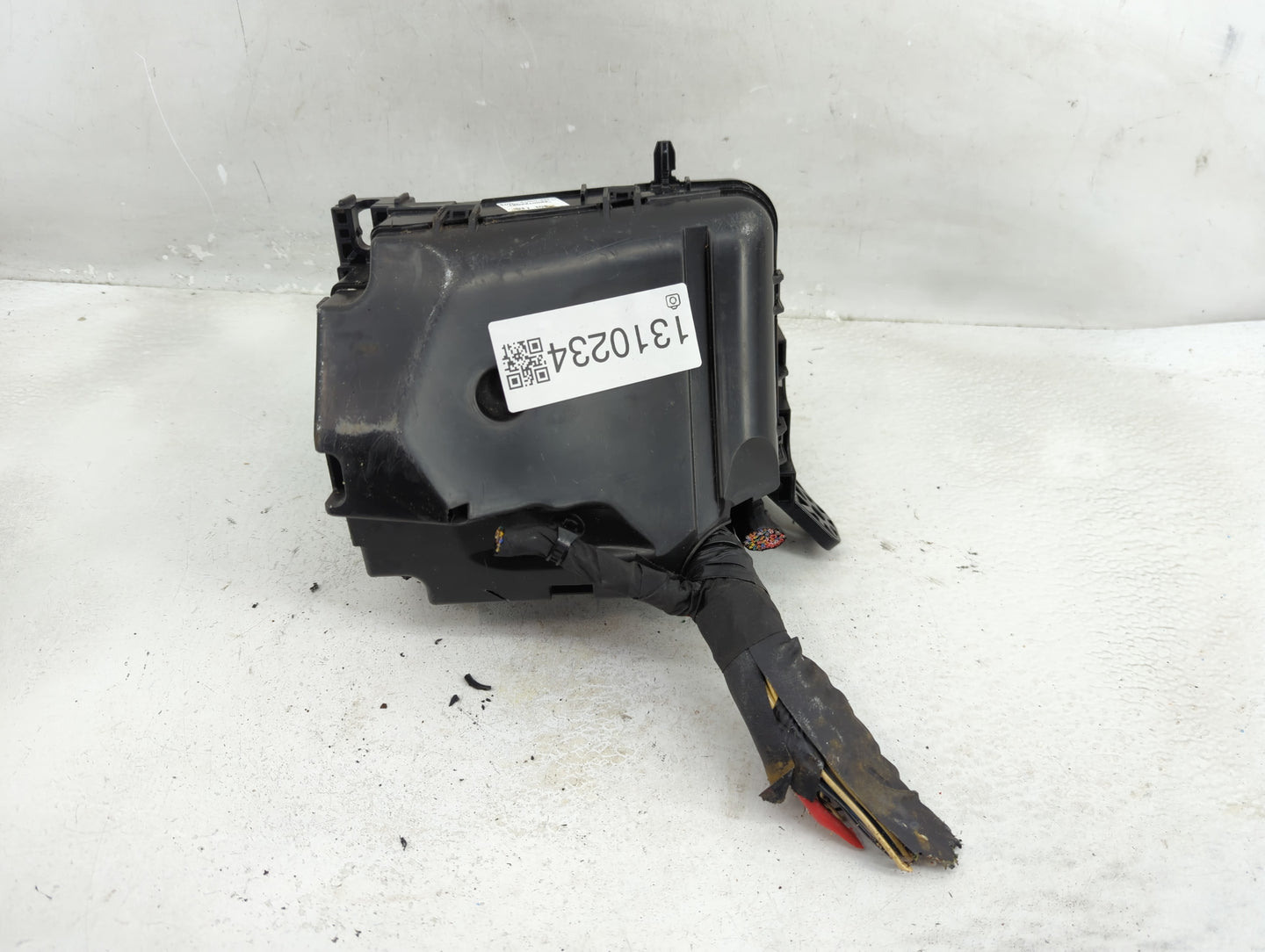 2017-2018 Kia Forte Fusebox Fuse Box Panel Relay Module P/N:91950-3X510 Fits Fits 2017 2018 OEM Used Auto Parts - Oemusedaut