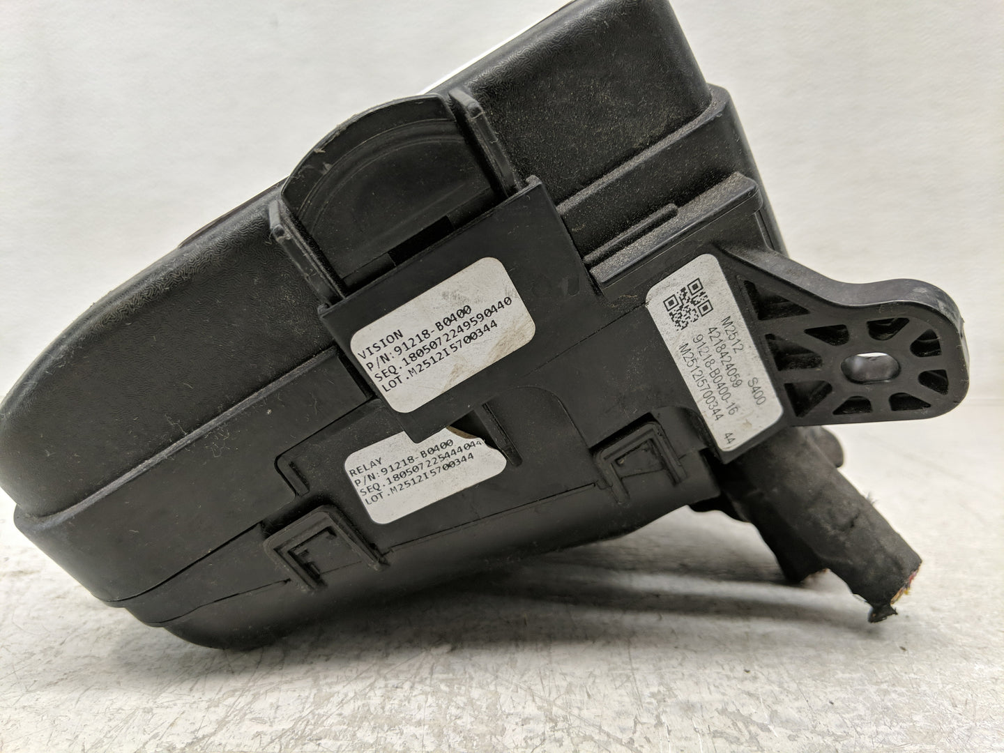 2017-2018 Kia Forte Fusebox Fuse Box Panel Relay Module P/N:P077S400 91218-B0400 Fits Fits 2017 2018 OEM Used Auto Parts - O