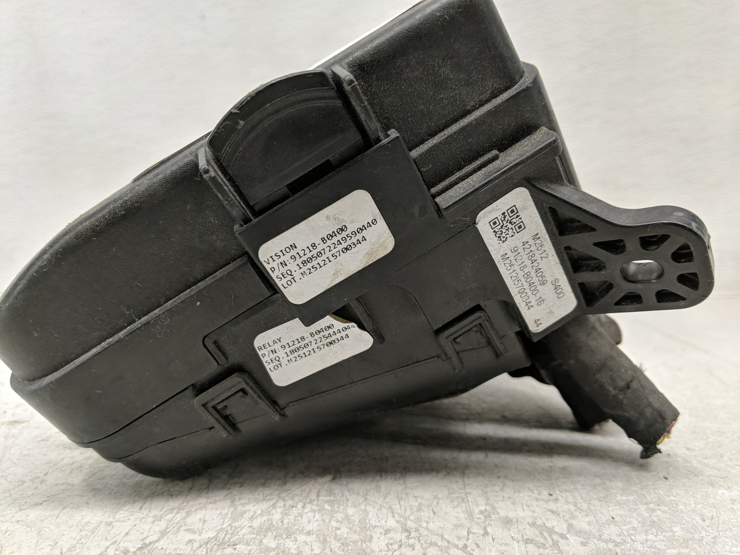 2017-2018 Kia Forte Fusebox Fuse Box Panel Relay Module P/N:P077S400 91218-B0400 Fits Fits 2017 2018 OEM Used Auto Parts - O