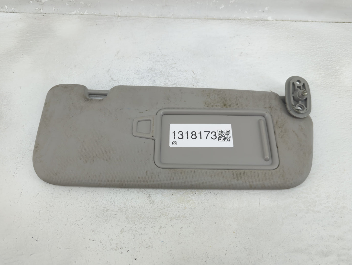 2017-2018 Kia Forte Sun Visor Shade Replacement Passenger Right Mirror Fits Fits 2017 2018 OEM Used Auto Parts - Oemusedauto