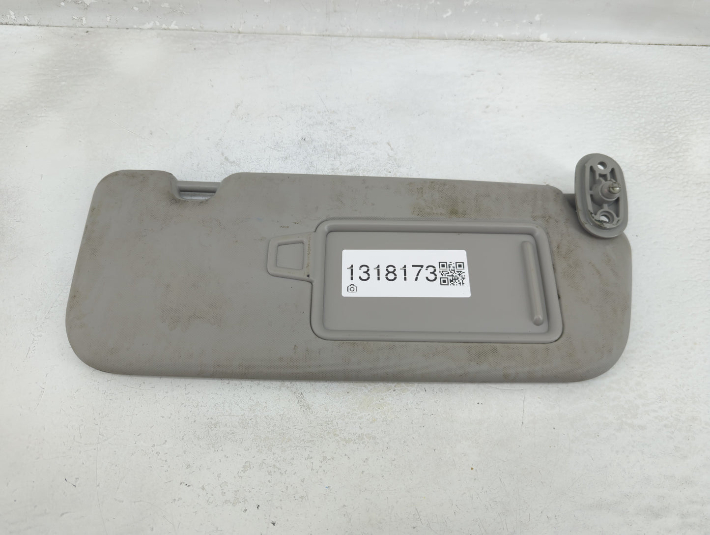 2017-2018 Kia Forte Sun Visor Shade Replacement Passenger Right Mirror Fits Fits 2017 2018 OEM Used Auto Parts - Oemusedauto
