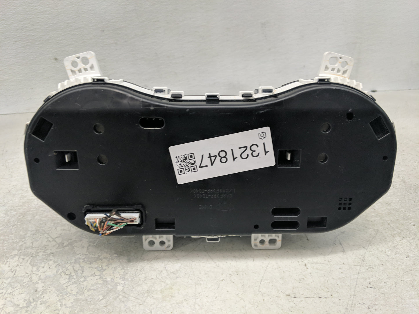 2017-2018 Kia Forte Instrument Cluster Speedometer Gauges P/N:94003-B0301 Fits Fits 2017 2018 OEM Used Auto Parts - Oemuseda