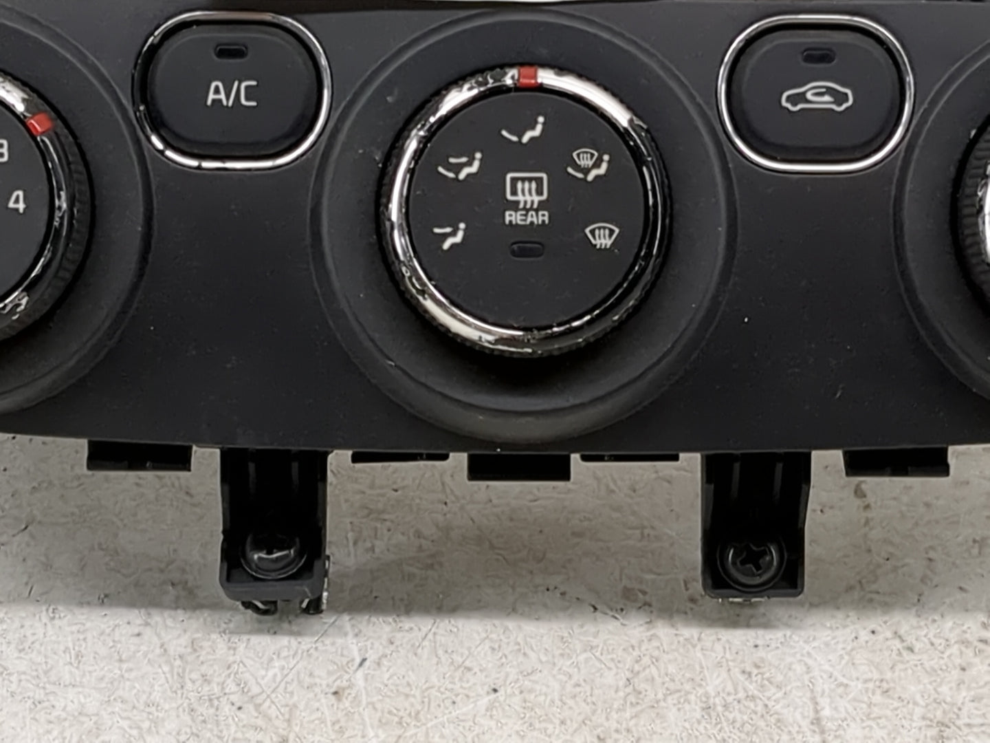 2017-2018 Kia Forte Climate Control Module Temperature AC/Heater Replacement P/N:97250-A7XXX 97250-B0AA0 Fits Fits 2017 2018