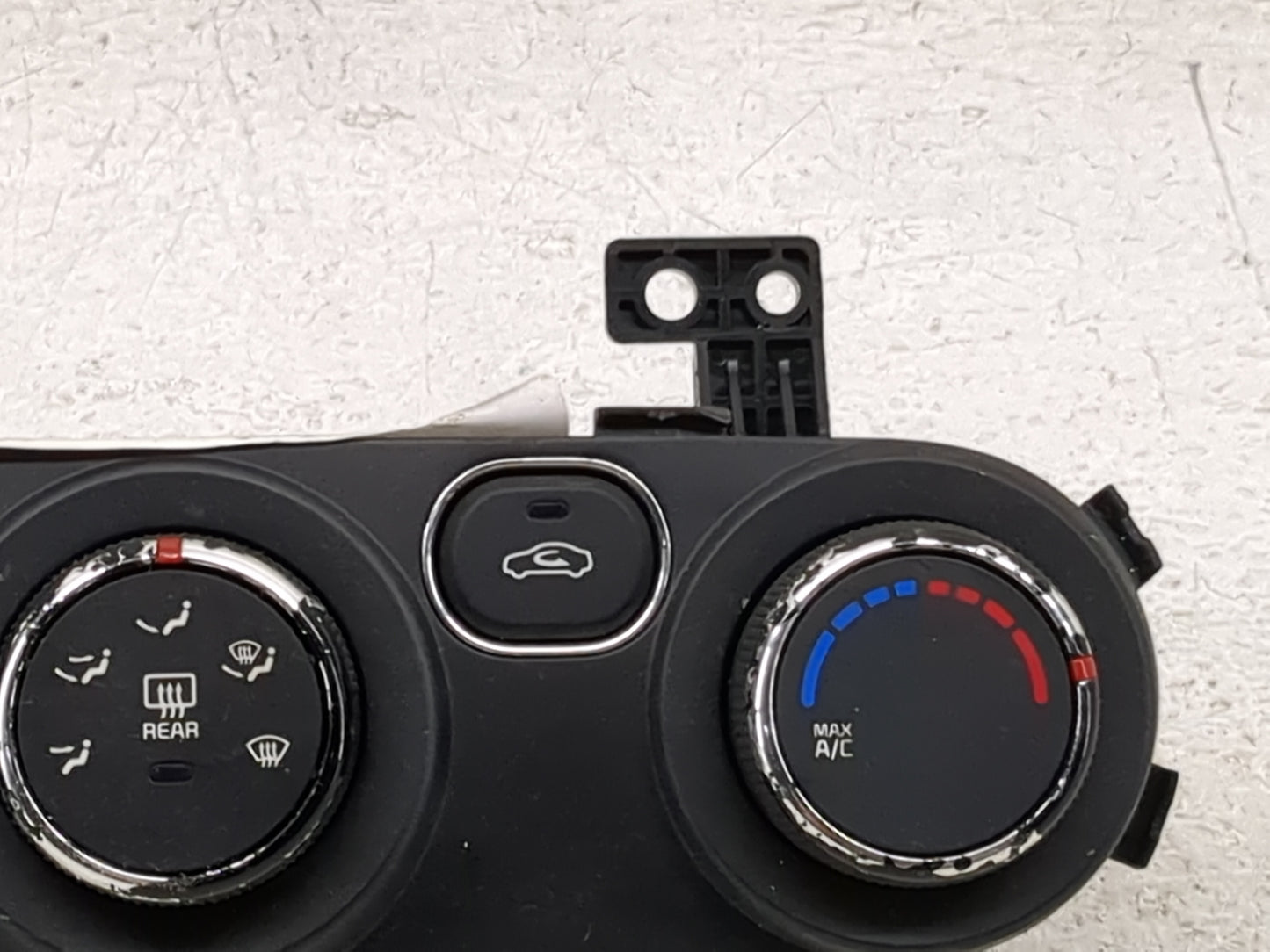 2017-2018 Kia Forte Climate Control Module Temperature AC/Heater Replacement P/N:97250-A7XXX 97250-B0AA0 Fits Fits 2017 2018