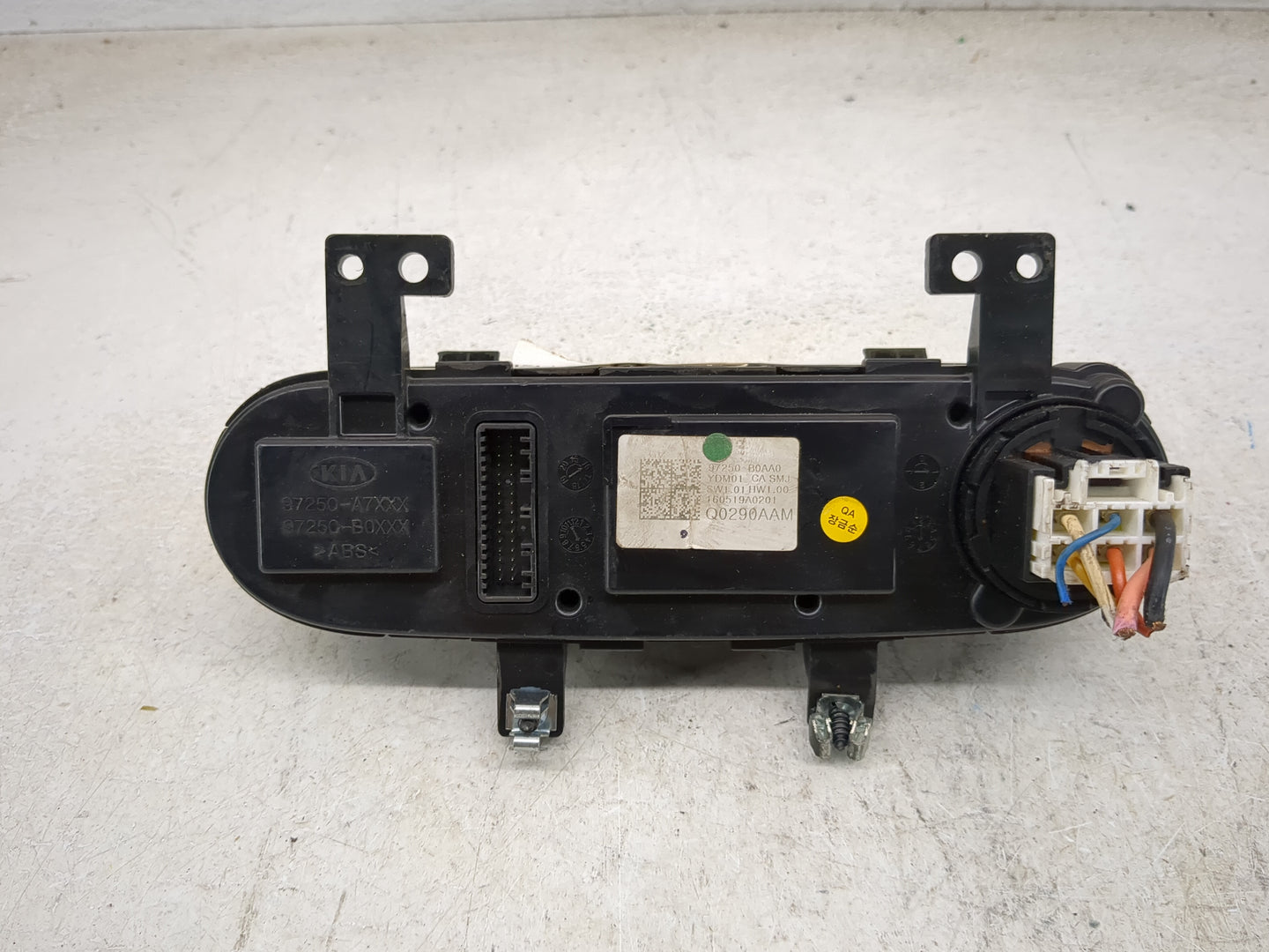 2017-2018 Kia Forte Climate Control Module Temperature AC/Heater Replacement P/N:97250-A7XXX 97250-B0AA0 Fits Fits 2017 2018