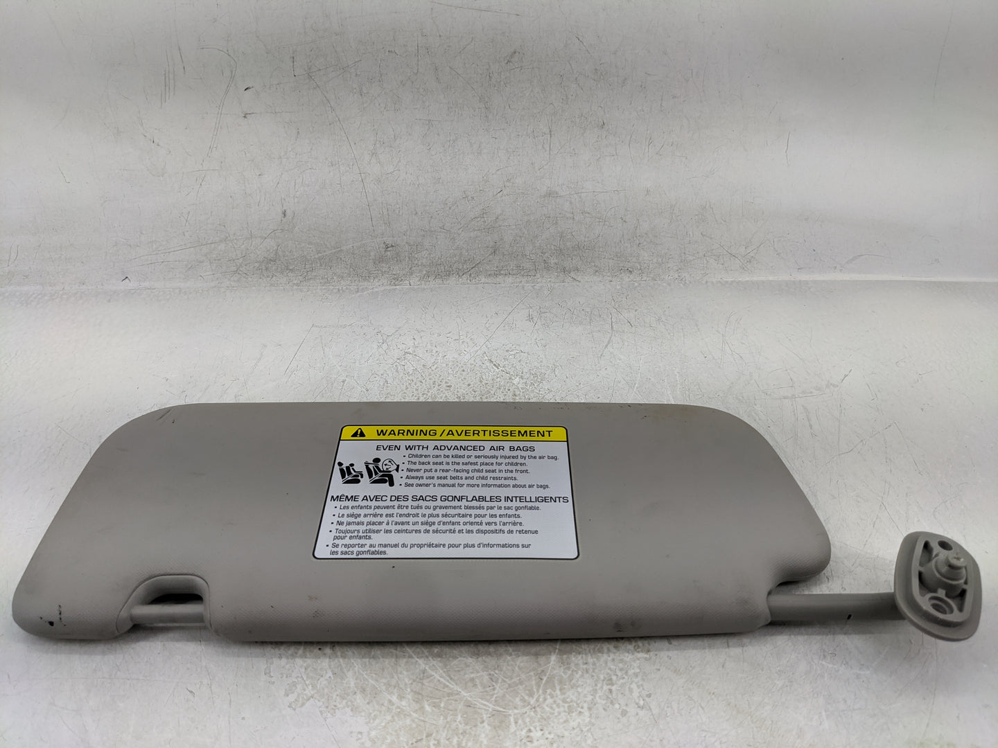 2017-2018 Kia Forte Sun Visor Shade Replacement Passenger Right Mirror Fits Fits 2017 2018 OEM Used Auto Parts - Oemusedauto