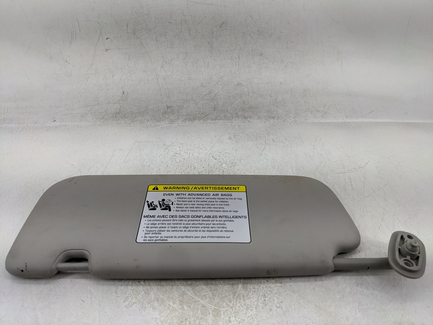 2017-2018 Kia Forte Sun Visor Shade Replacement Passenger Right Mirror Fits Fits 2017 2018 OEM Used Auto Parts - Oemusedauto
