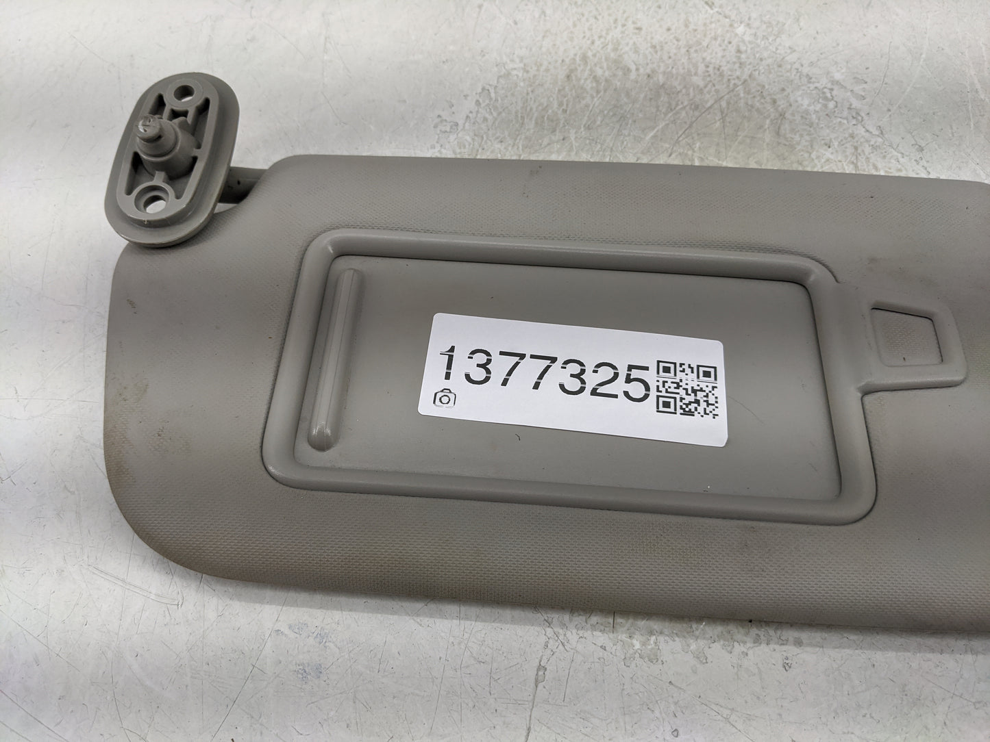 2017-2018 Kia Forte Sun Visor Shade Replacement Driver Left Mirror Fits Fits 2017 2018 OEM Used Auto Parts - Oemusedautopart