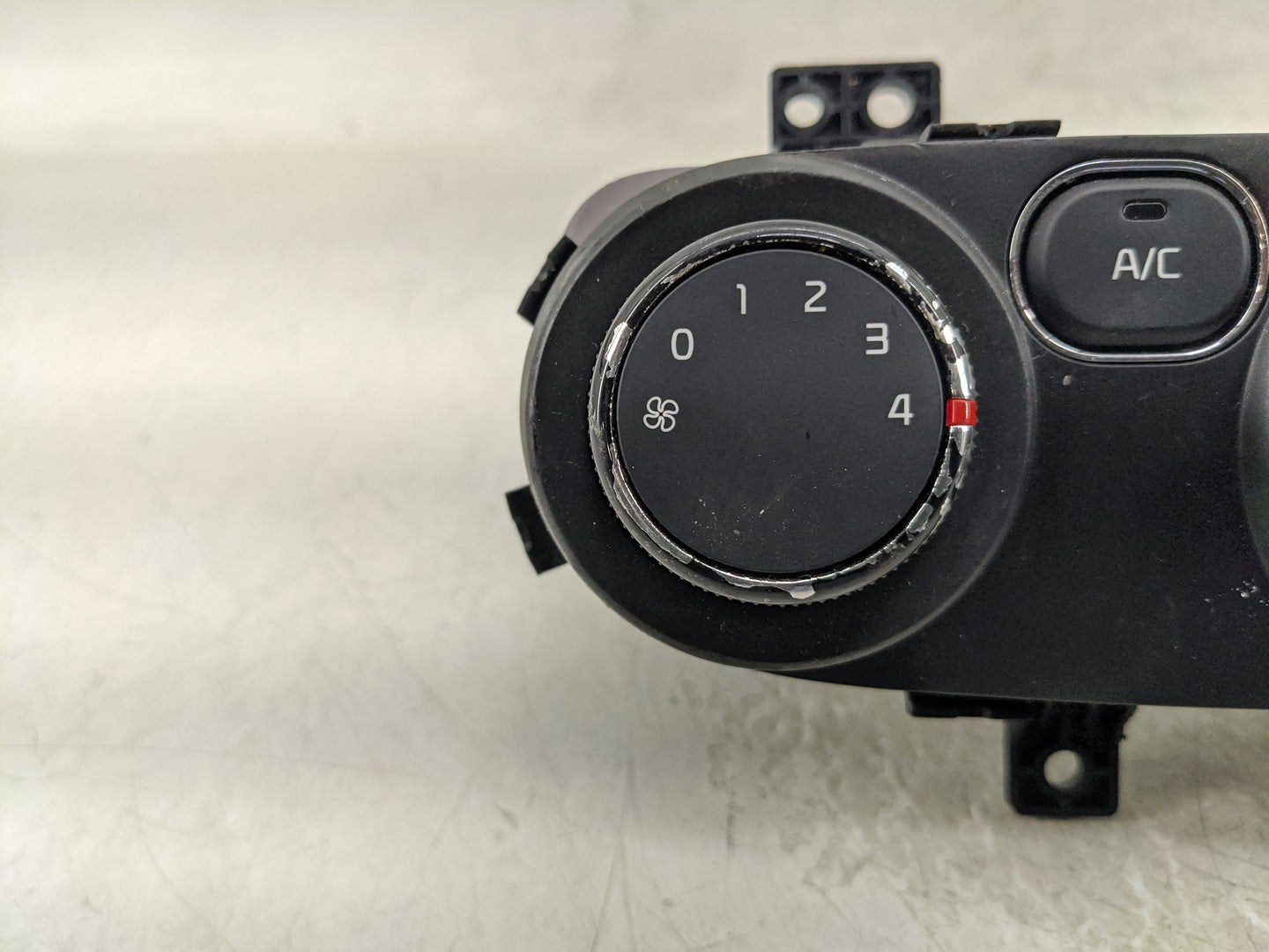 2017-2018 Kia Forte Climate Control Module Temperature AC/Heater Replacement P/N:97250-B0AA0 97250B0DA0 Fits Fits 2017 2018 