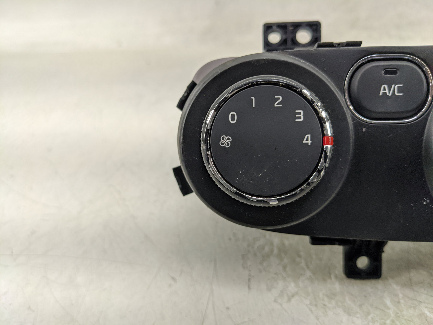 2017-2018 Kia Forte Climate Control Module Temperature AC/Heater Replacement P/N:97250-B0AA0 97250B0DA0 Fits Fits 2017 2018 
