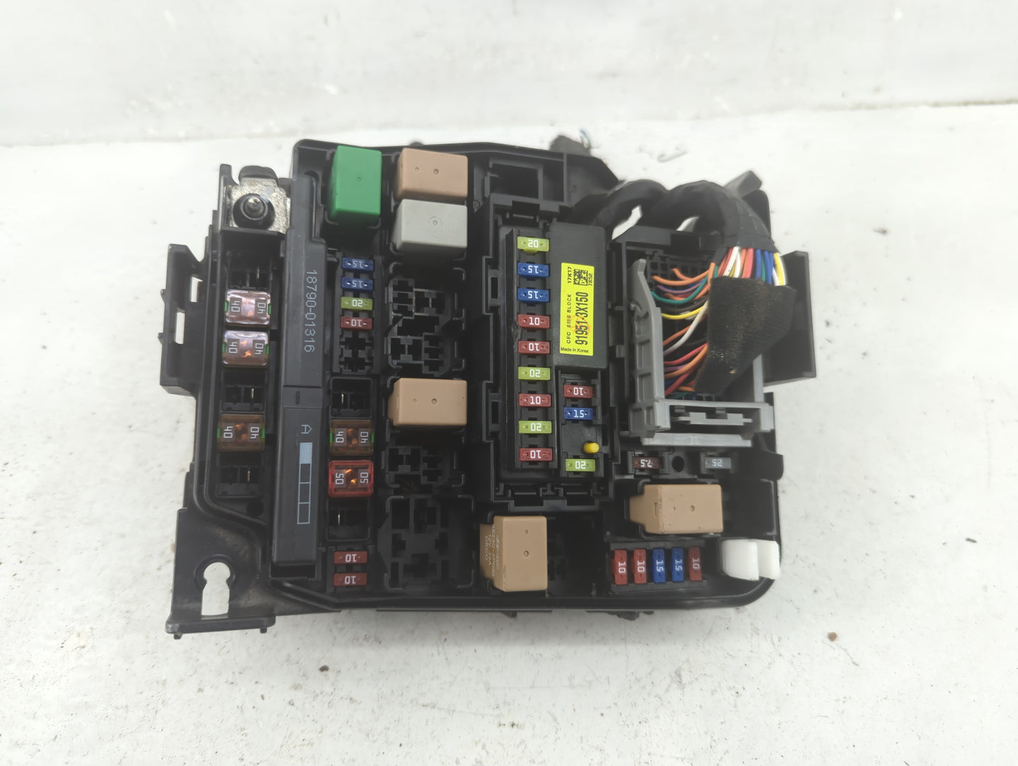 2017-2018 Kia Forte Fusebox Fuse Box Panel Relay Module P/N:91950-3X510 91951-3X150 Fits Fits 2017 2018 OEM Used Auto Parts 