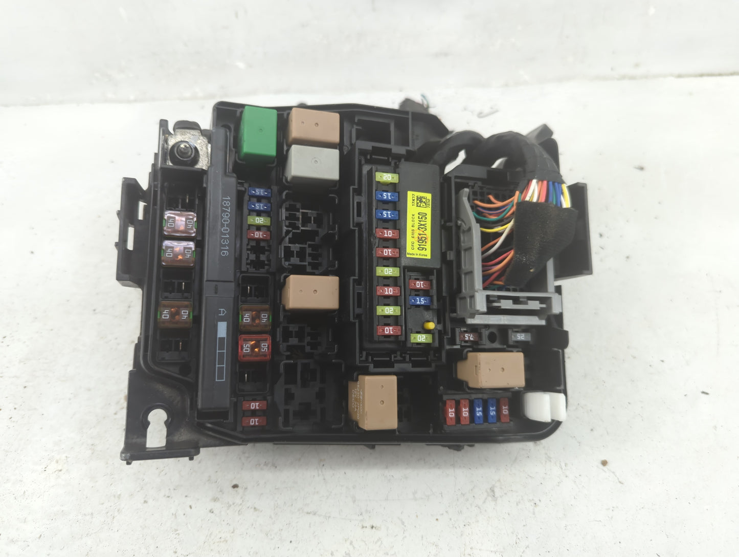 2017-2018 Kia Forte Fusebox Fuse Box Panel Relay Module P/N:91950-3X510 91951-3X150 Fits Fits 2017 2018 OEM Used Auto Parts 