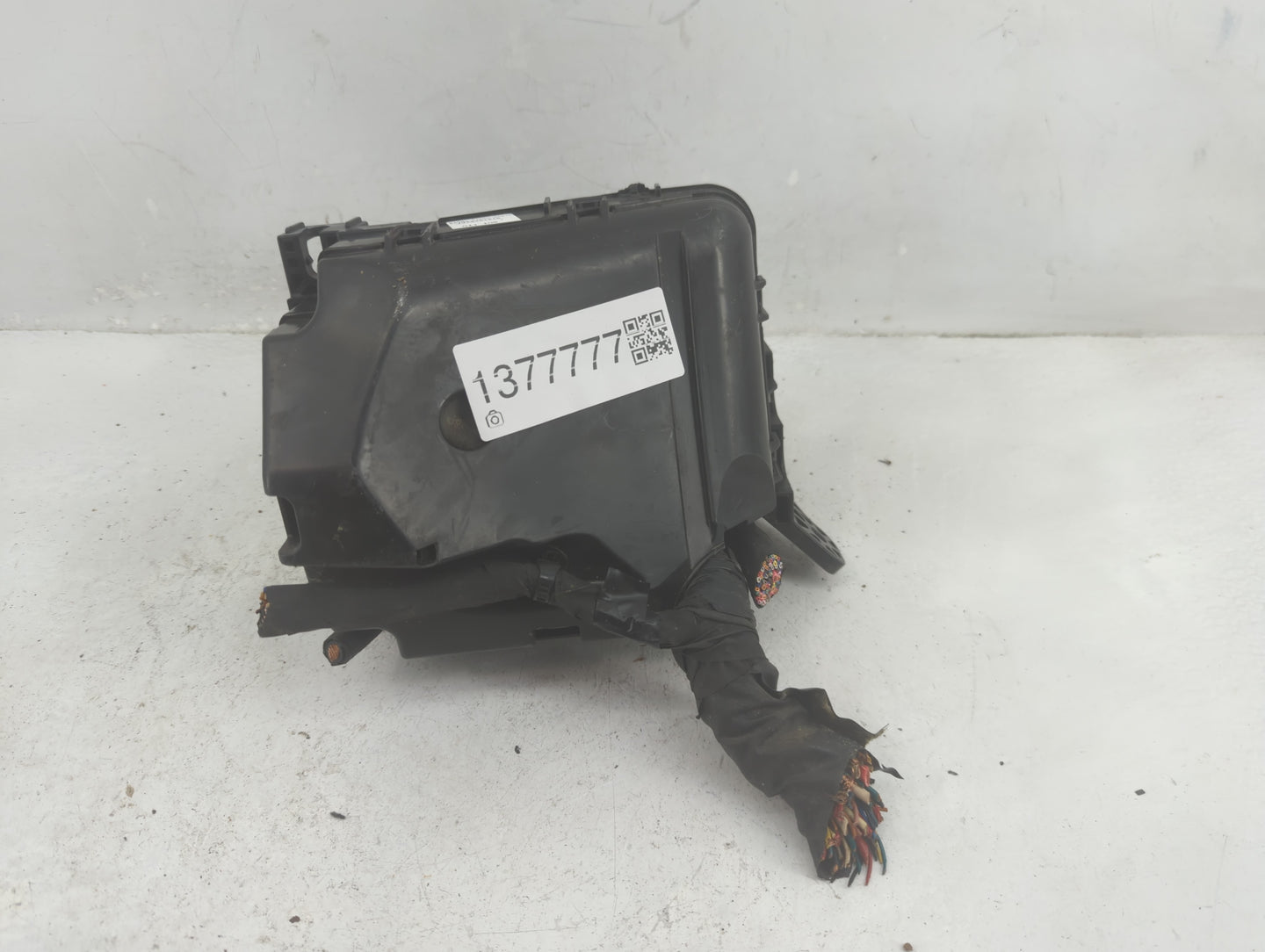 2017-2018 Kia Forte Fusebox Fuse Box Panel Relay Module P/N:91950-3X510 91951-3X150 Fits Fits 2017 2018 OEM Used Auto Parts 
