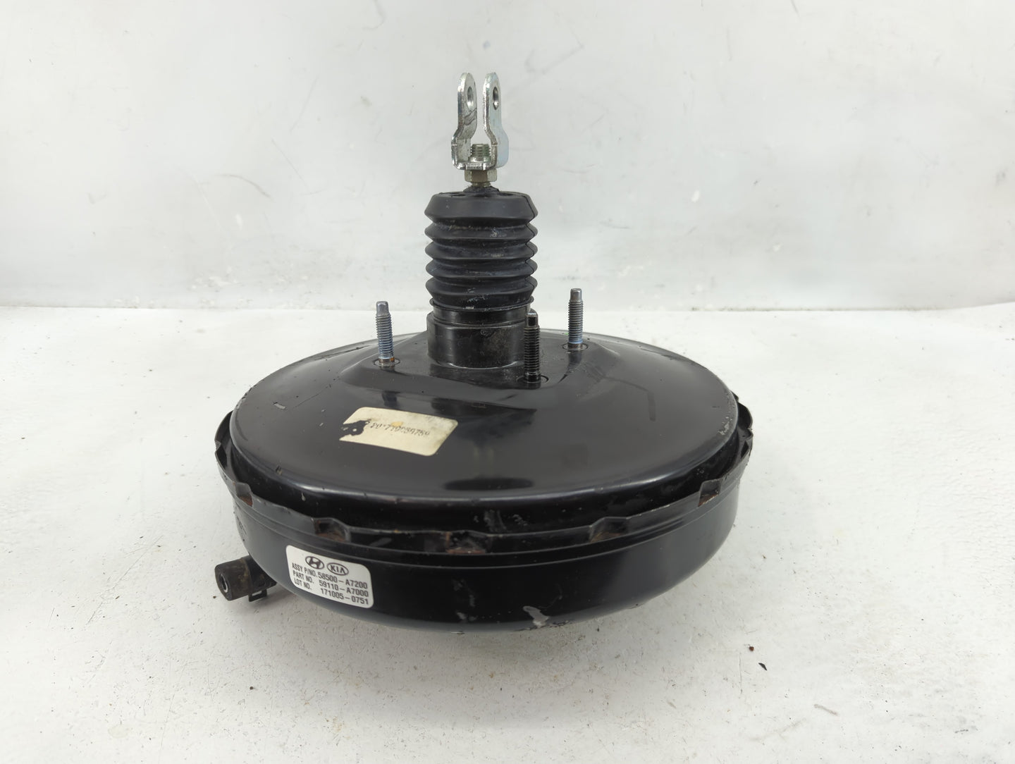 2014-2018 Kia Forte Power Brake Booster Oem - Oemusedautoparts1.com