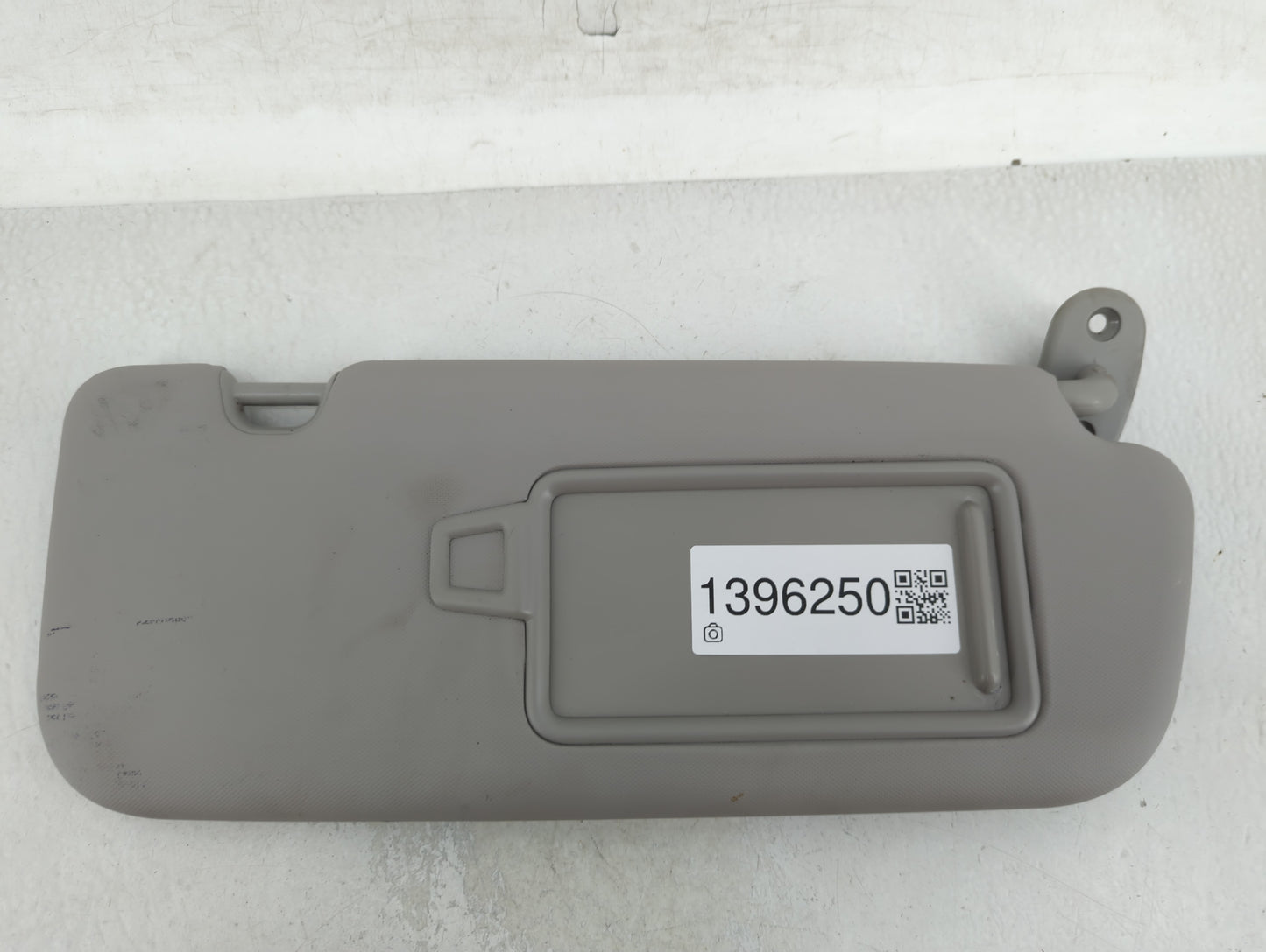 2017-2018 Kia Forte Sun Visor Shade Replacement Driver Left Mirror Fits Fits 2017 2018 OEM Used Auto Parts - Oemusedautopart