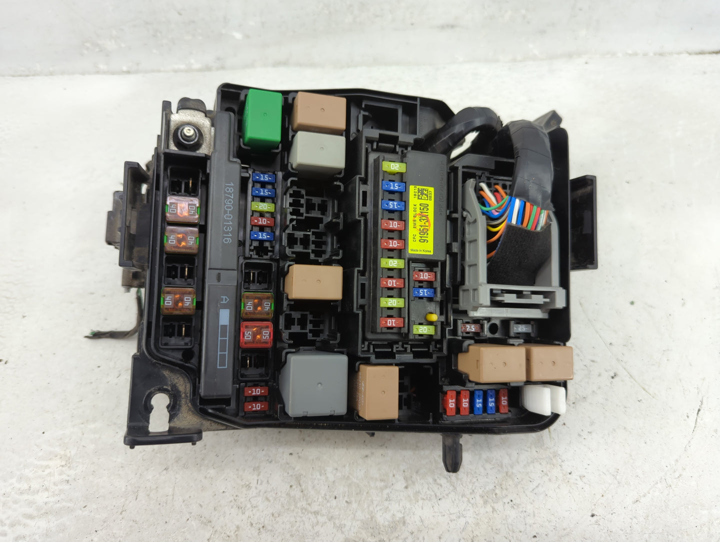 2017-2018 Kia Forte Fusebox Fuse Box Panel Relay Module P/N:91950-A7760 Fits Fits 2017 2018 OEM Used Auto Parts - Oemusedaut