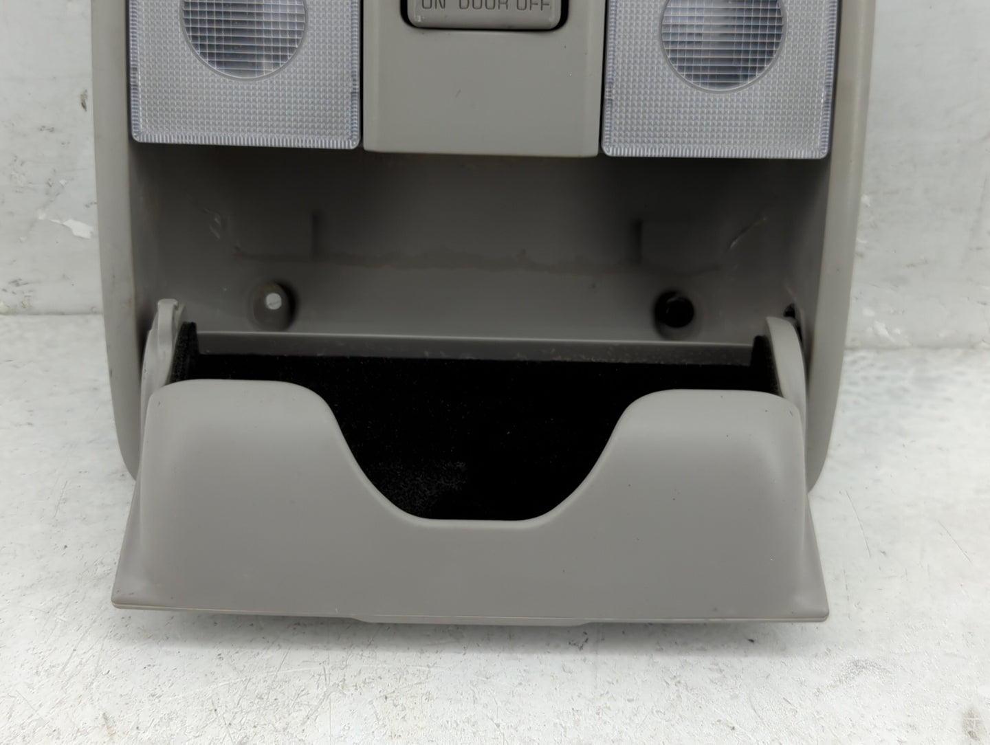 2014-2018 Kia Forte Overhead Roof Console 1408492 - Oemusedautoparts1.com