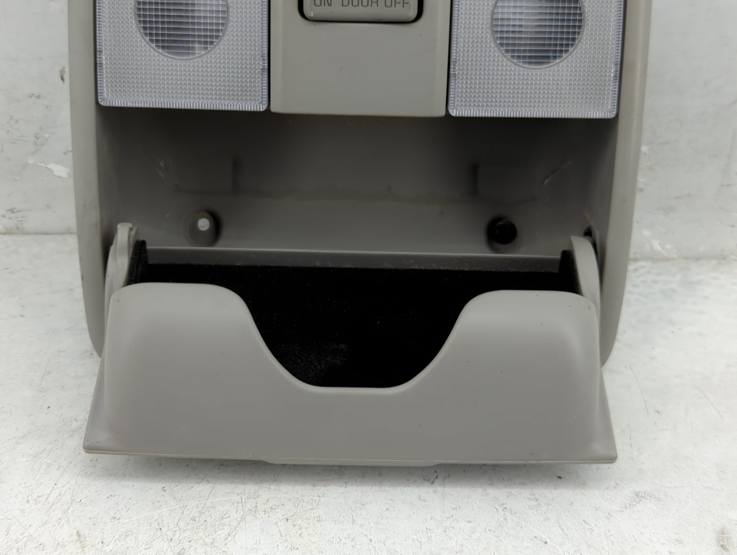 2014-2018 Kia Forte Overhead Roof Console 1408492 - Oemusedautoparts1.com