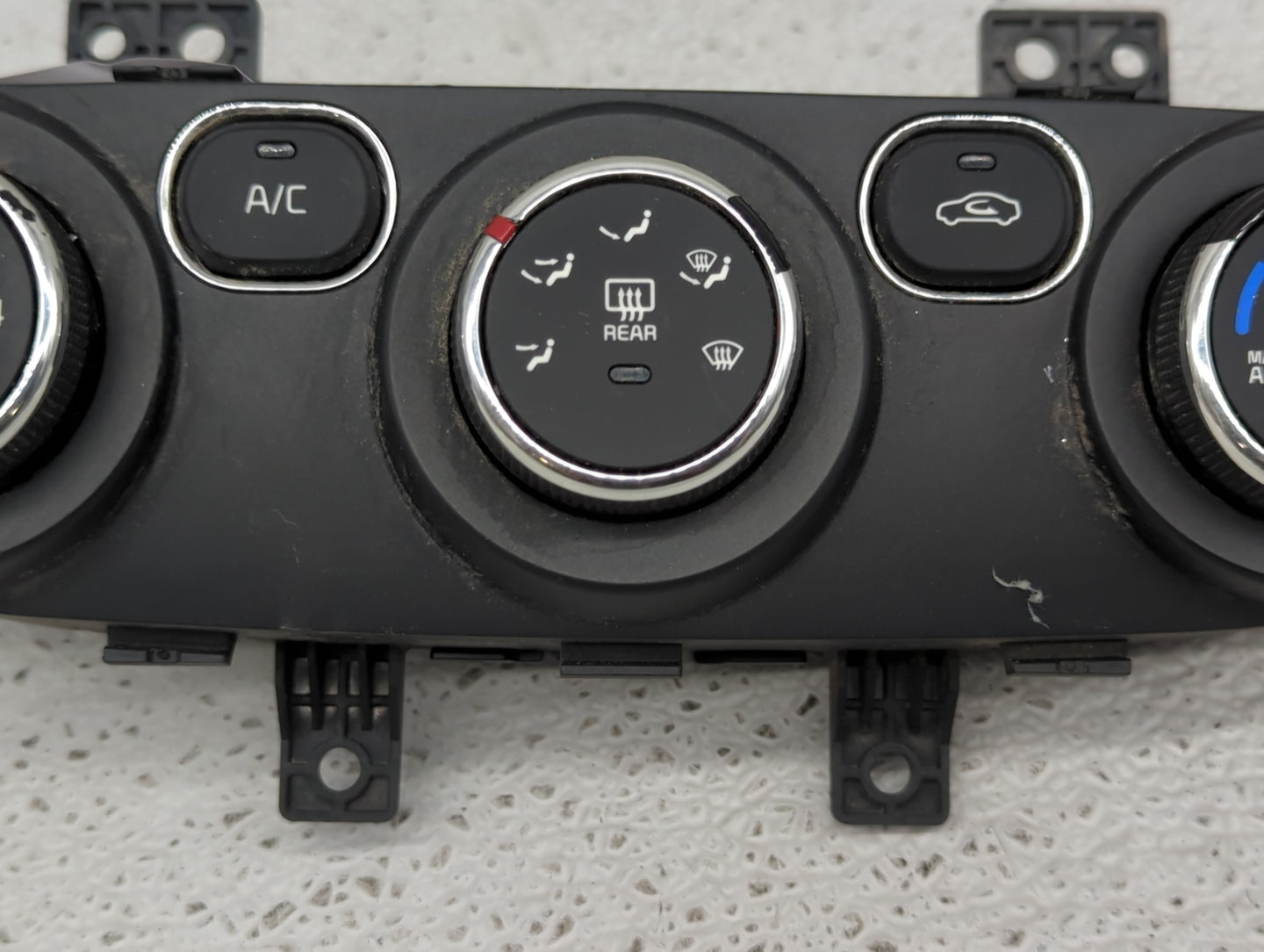 2017-2018 Kia Forte Climate Control Module Temperature AC/Heater Replacement P/N:97250-B0AA0 Fits Fits 2017 2018 OEM Used Au
