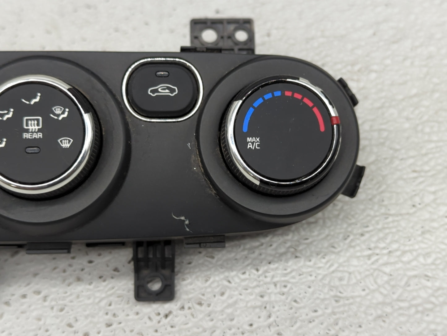 2017-2018 Kia Forte Climate Control Module Temperature AC/Heater Replacement P/N:97250-B0AA0 Fits Fits 2017 2018 OEM Used Au