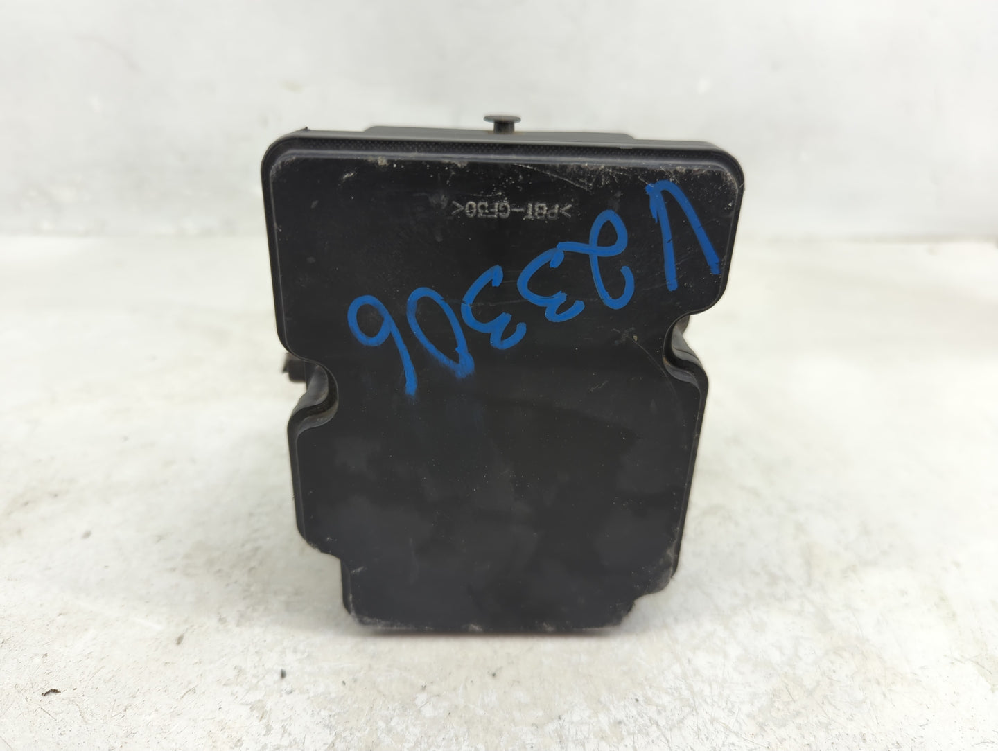 2017-2018 Kia Forte ABS Pump Control Module Replacement P/N:61589-45200 58900-B0200 Fits Fits 2017 2018 OEM Used Auto Parts 