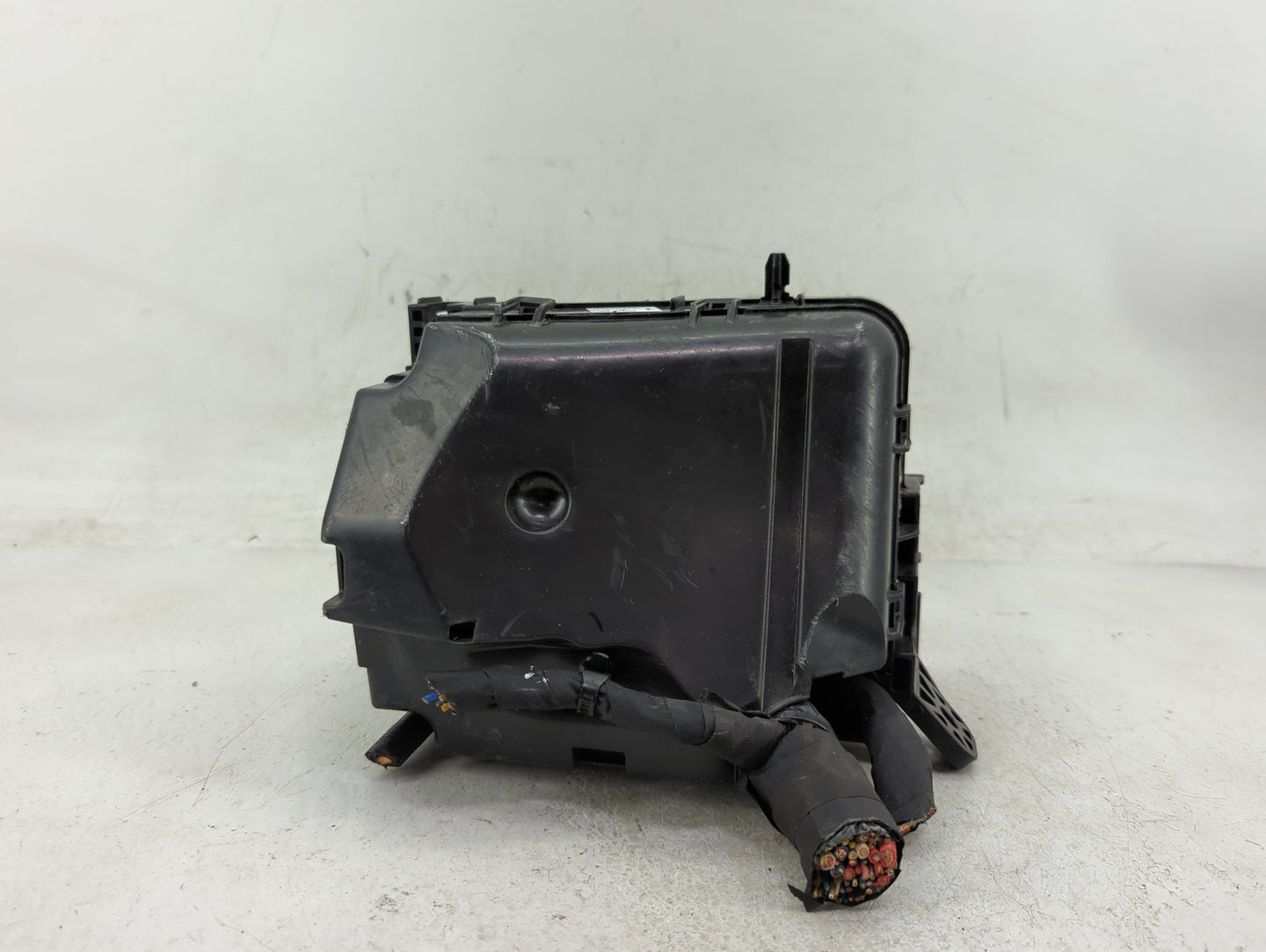 2017-2018 Kia Forte Fusebox Fuse Box Panel Relay Module P/N:91218-B0400 Fits Fits 2017 2018 OEM Used Auto Parts - Oemusedaut