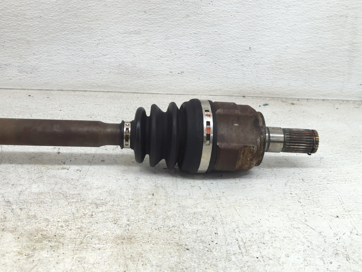 2014-2018 Kia Forte Axle Shaft Front Passenger Cv C/v - Oemusedautoparts1.com