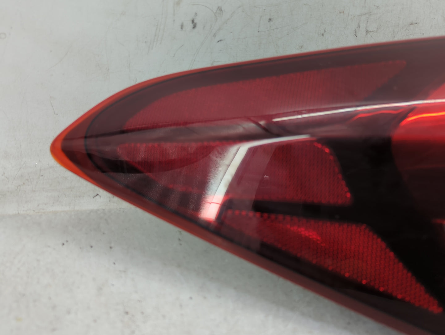 2017-2018 Kia Forte Rear Center Lid Brake Light Tail Light P/N:92401-B06 Fits Fits 2017 2018 OEM Used Auto Parts - Oemusedau