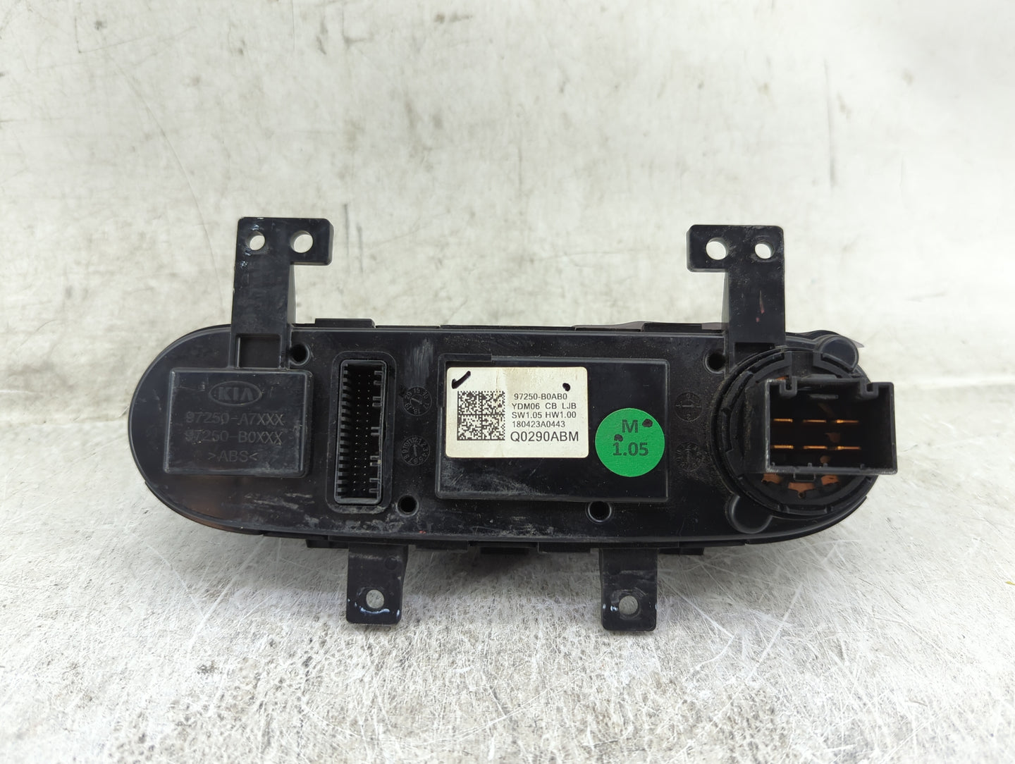 2017-2018 Kia Forte Climate Control Module Temperature AC/Heater Replacement P/N:97250-B0AB0 97250-A7XXX Fits Fits 2017 2018