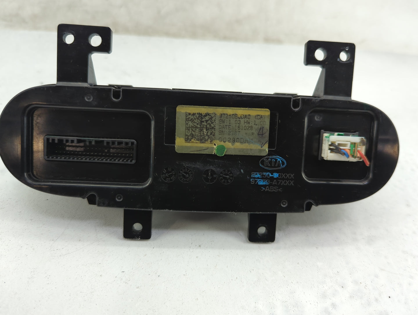 2017-2018 Kia Forte Climate Control Module Temperature AC/Heater Replacement P/N:97250-B0AA0 97250B0DA0 Fits Fits 2017 2018 