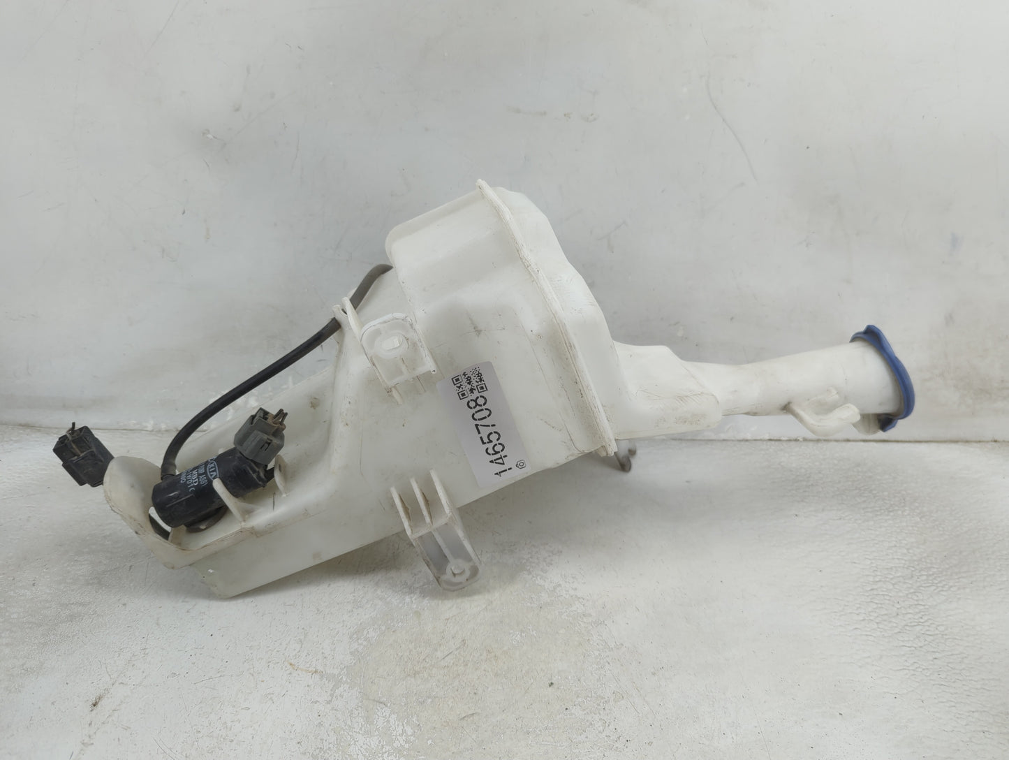 2017-2018 Kia Forte Windshield Washer Fluid Reservoir Bottle Oem 1465708 - Oemusedautoparts1.com