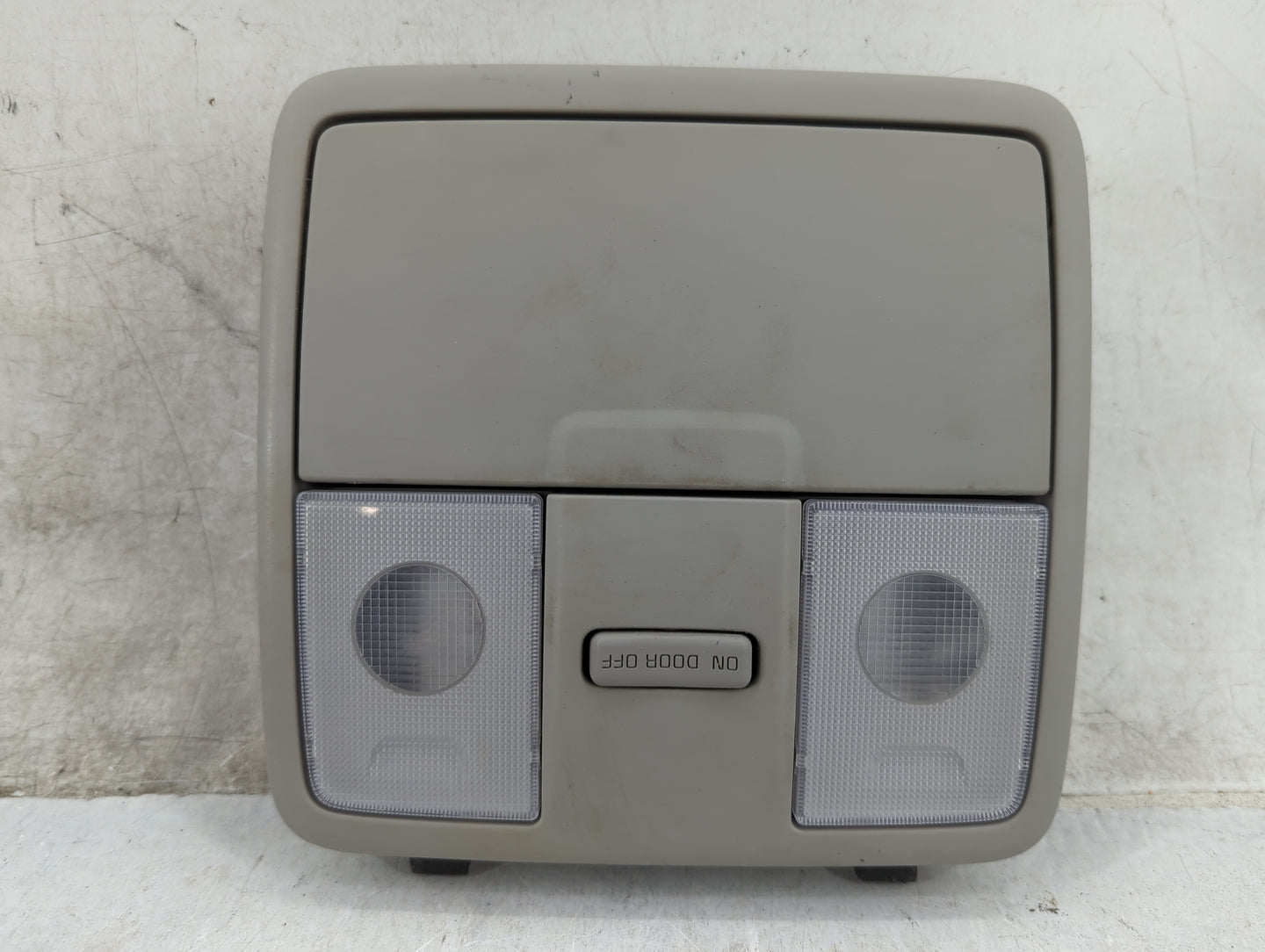 2018 Kia Forte Overhead Roof Console Gray - Oemusedautoparts1.com