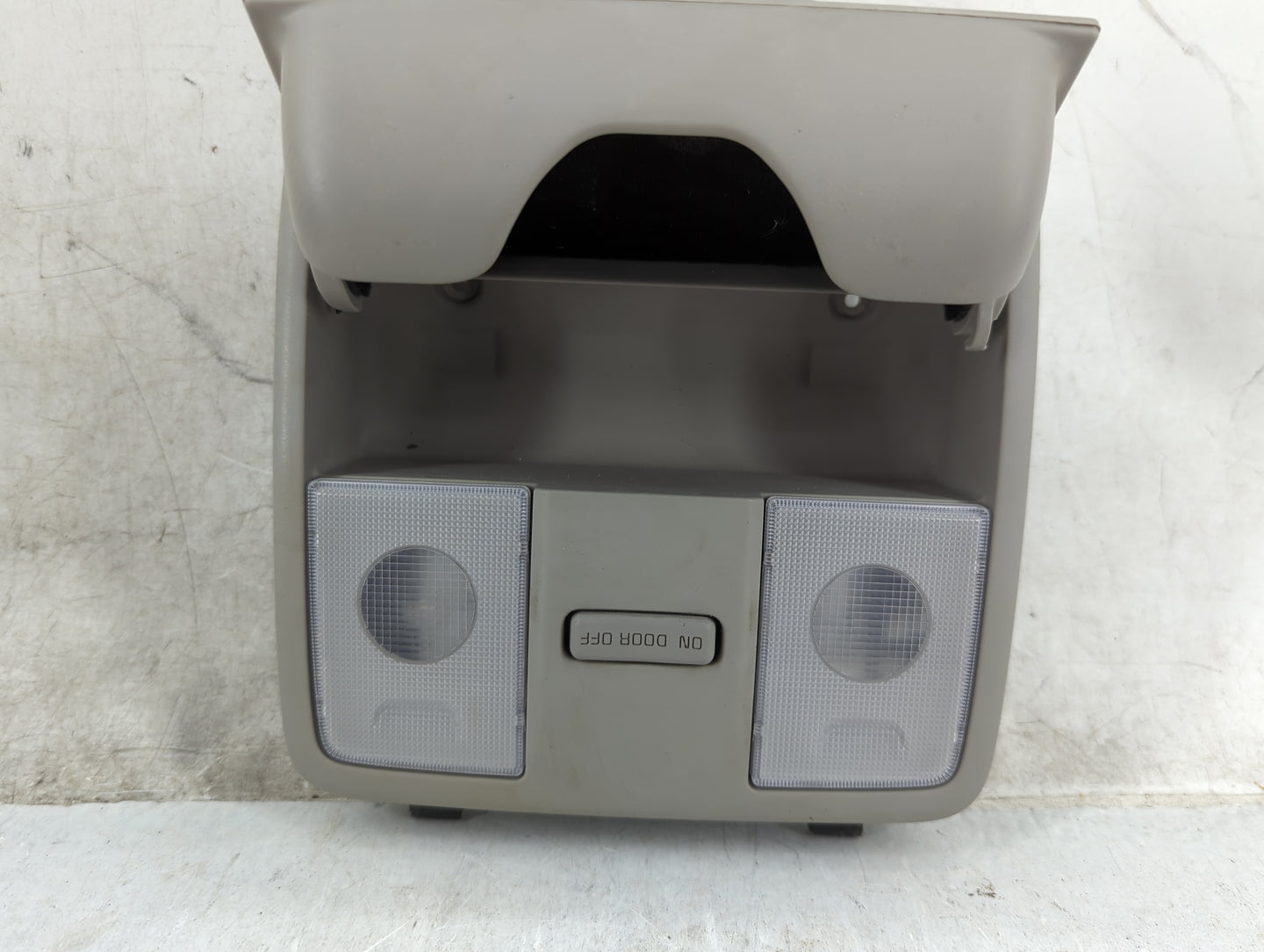 2018 Kia Forte Overhead Roof Console Gray - Oemusedautoparts1.com