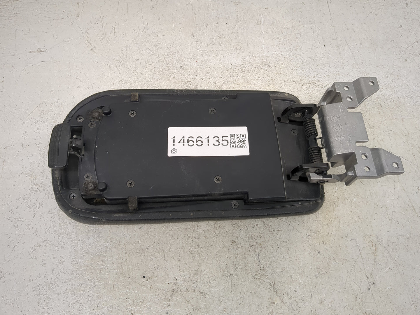 2018 Kia Forte Center Console Armrest Cover Lid P/N:SW4091 Fits OEM Used Auto Parts - Oemusedautoparts1.com