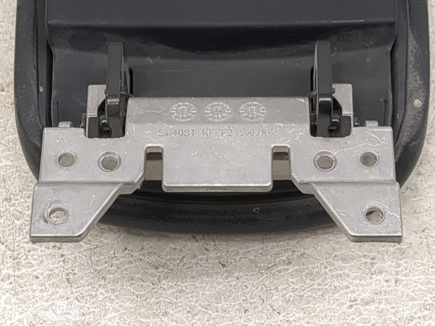 2018 Kia Forte Center Console Armrest Cover Lid P/N:SW4091 Fits OEM Used Auto Parts - Oemusedautoparts1.com