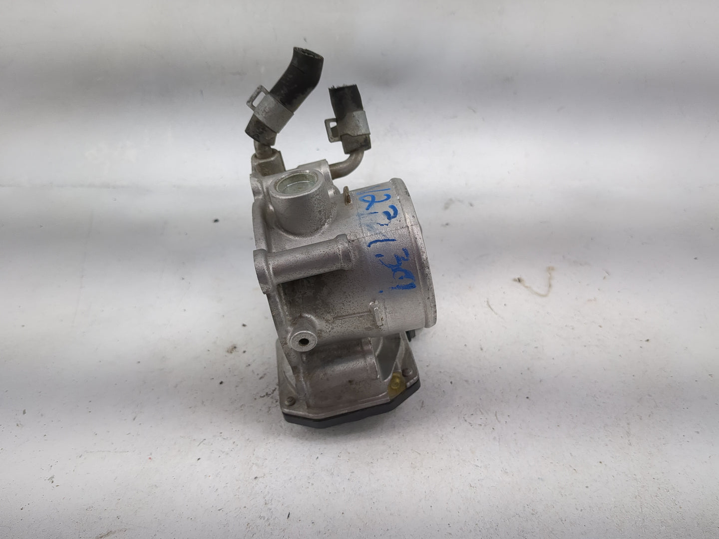 2014-2018 Kia Forte Throttle Body P/N:35100-2E000 Fits Fits 2011 2012 2013 2014 2015 2016 2017 2018 2019 2020 2021 OEM Used 