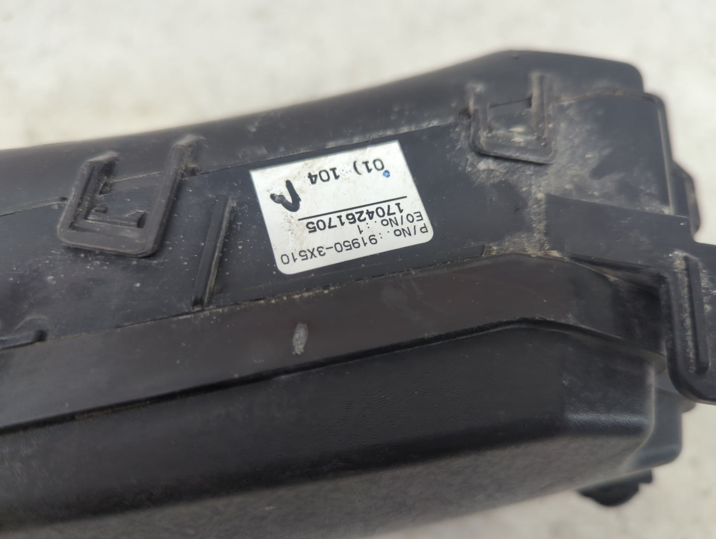2017-2018 Kia Forte Fusebox Fuse Box Panel Relay Module P/N:91950-3X510 91218-B0170-11, 91217-B0170 Fits Fits 2017 2018 OEM 
