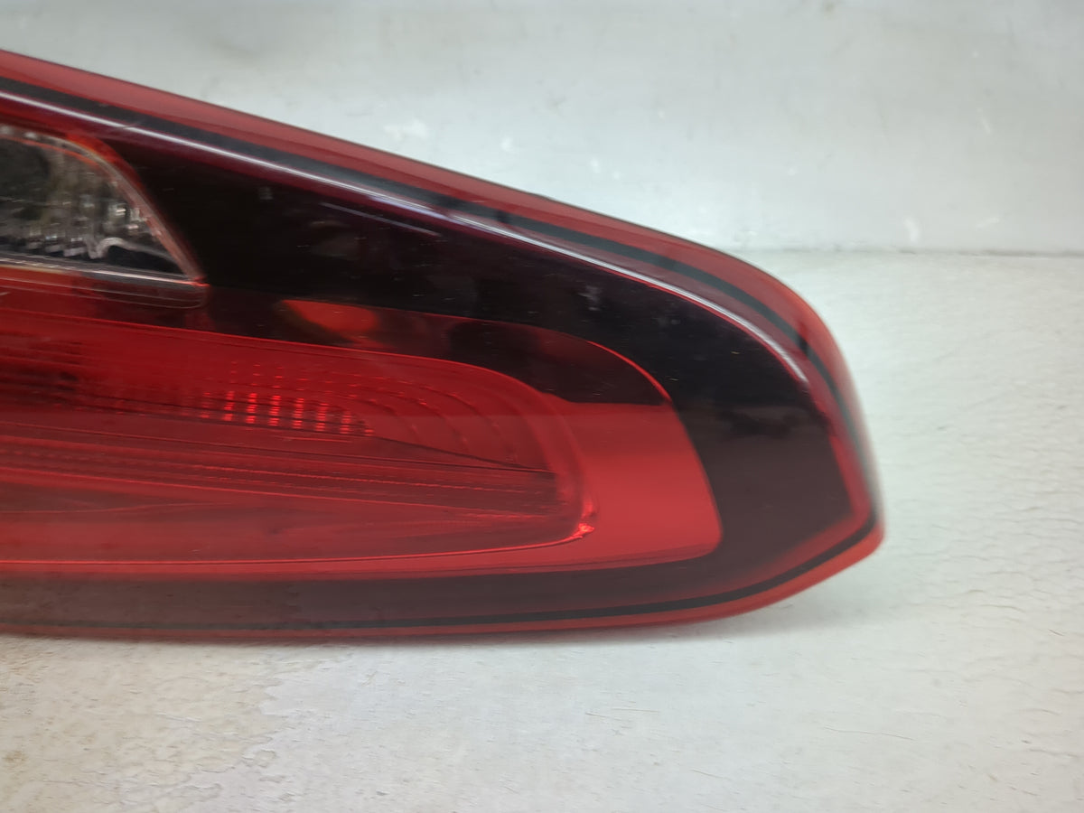 2018 Kia Forte Passenger Right Side Deck Lid Mounted Tail Light - Oemusedautoparts1.com