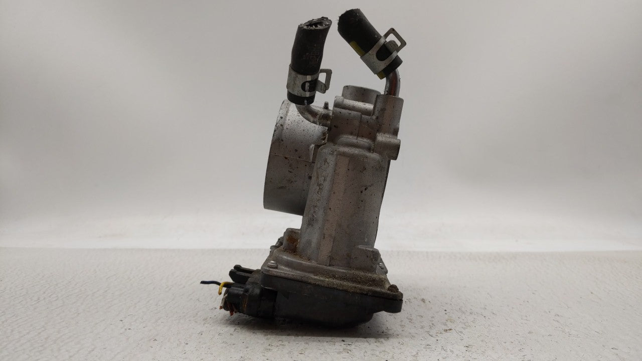 2014-2018 Kia Forte Throttle Body P/N:35100-2E000 Fits Fits 2011 2012 2013 2014 2015 2016 2017 2018 2019 OEM Used Auto Parts