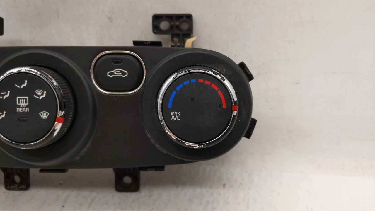 2017-2018 Kia Forte Climate Control Module Temperature AC/Heater Replacement P/N:97250-A7XXX 97250-B0AA0 Fits Fits 2017 2018