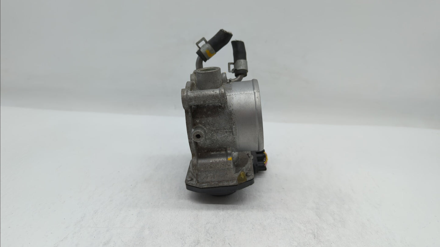 2014-2018 Kia Forte Throttle Body P/N:35100-2E710 35100-2E000 Fits Fits 2011 2012 2013 2014 2015 2016 2017 2018 2019 OEM Use