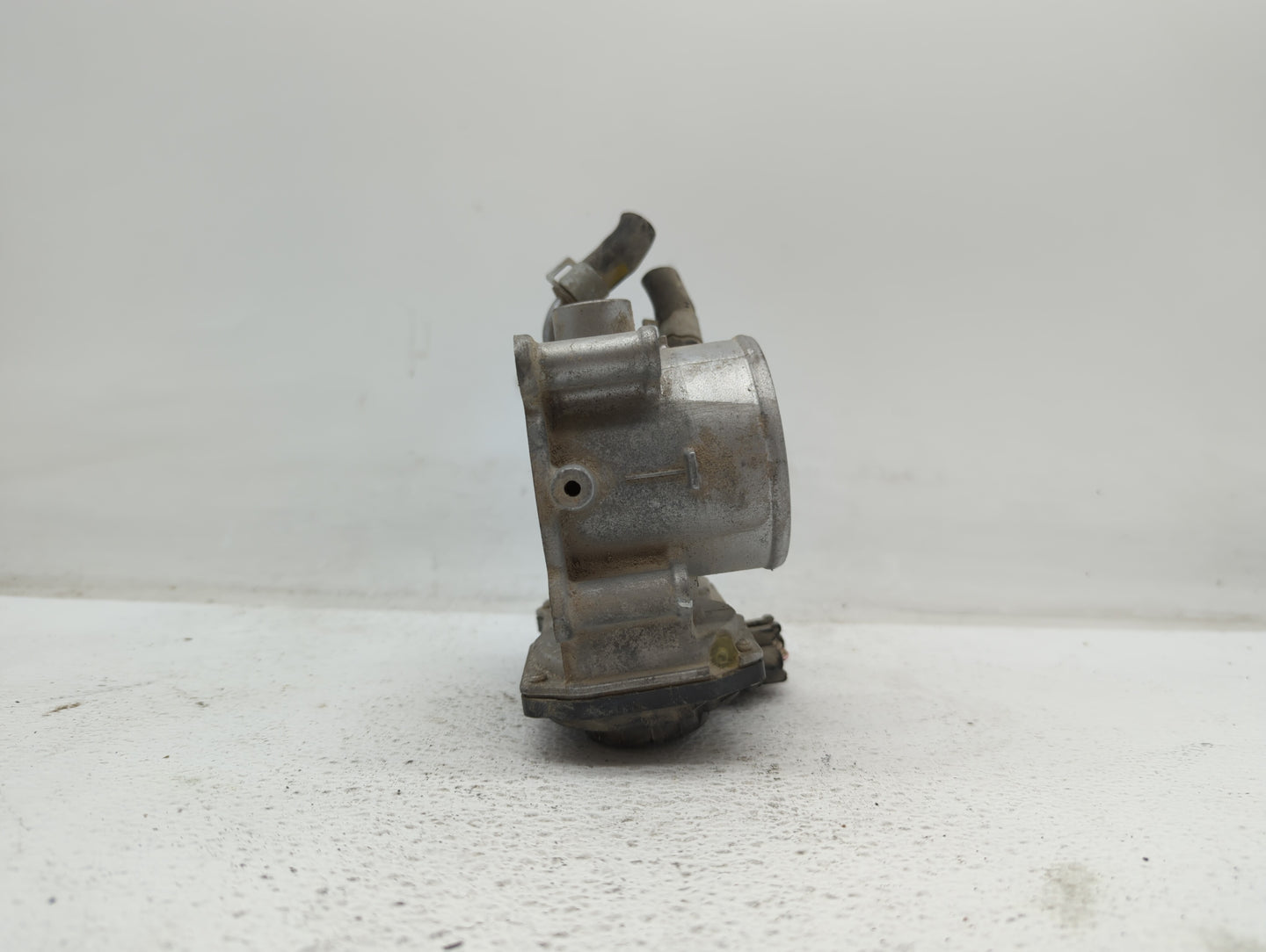 2014-2018 Kia Forte Throttle Body P/N:35100-2E000 1302150124, 35100-2E710 Fits Fits 2011 2012 2013 2014 2015 2016 2017 2018 