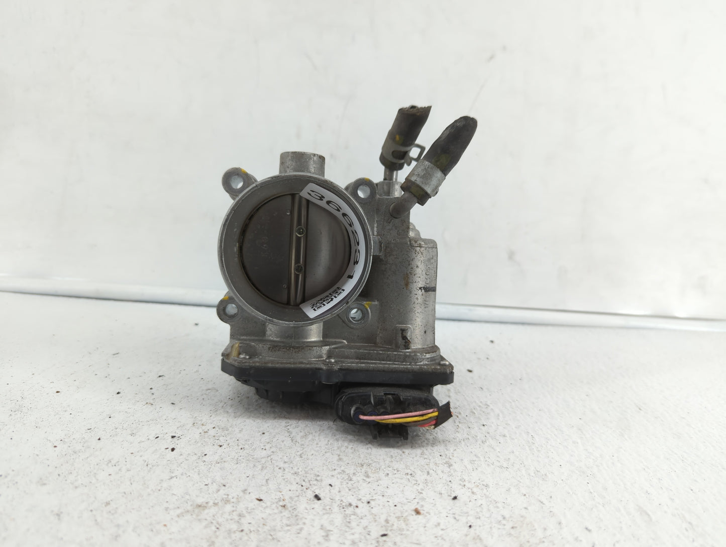 2014-2018 Kia Forte Throttle Body P/N:35100-2E000 1302150124, 35100-2E710 Fits Fits 2011 2012 2013 2014 2015 2016 2017 2018 