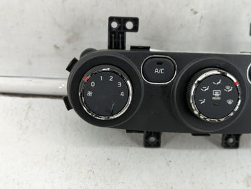 2017-2018 Kia Forte Climate Control Module Temperature AC/Heater Replacement P/N:97250-A7XXX 97250-B0AA0 Fits Fits 2017 2018 OEM Used Auto Parts